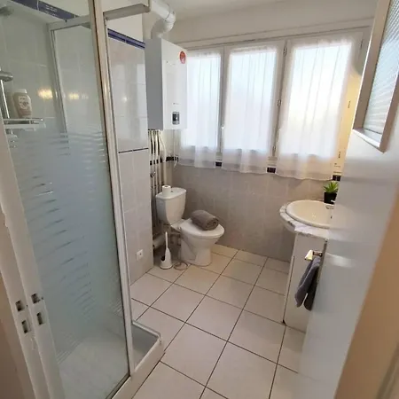 Chaleureux Et Place De Parking *