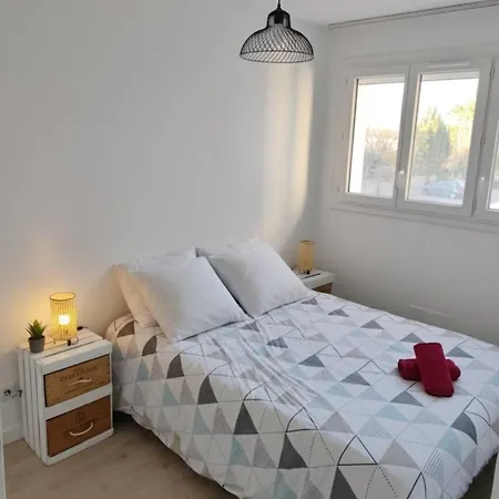 Appartement Chaleureux Et Place De Parking *