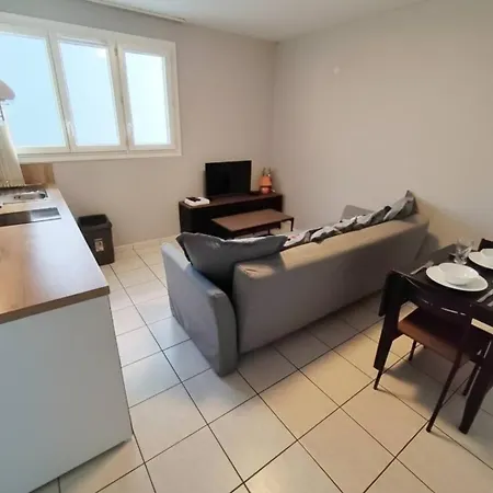 Chaleureux Et Place De Parking Appartement Nantes