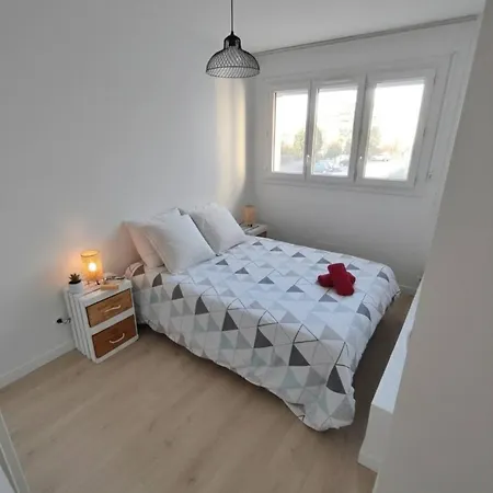 Chaleureux Et Place De Parking