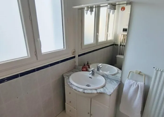 Chaleureux Et Place De Parking Appartement Nantes